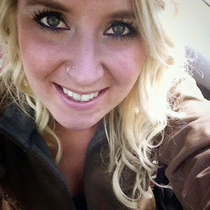 Meet your Posher, Lara